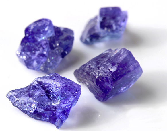 無料サービスの-タンザナイト 原••石 結晶 4.24ct